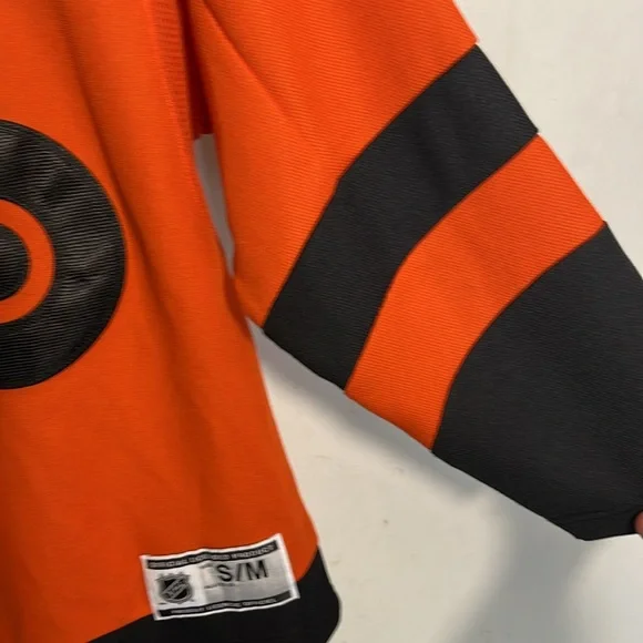 Philadelphia Flyers 2019 STADIUM SERIES NHL Hockey Jersey Youth Sz S/M - Picture 3 of 9